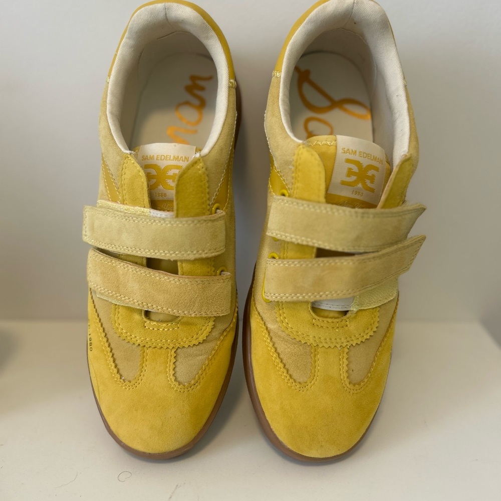 Sam Edelman Neon Green Box